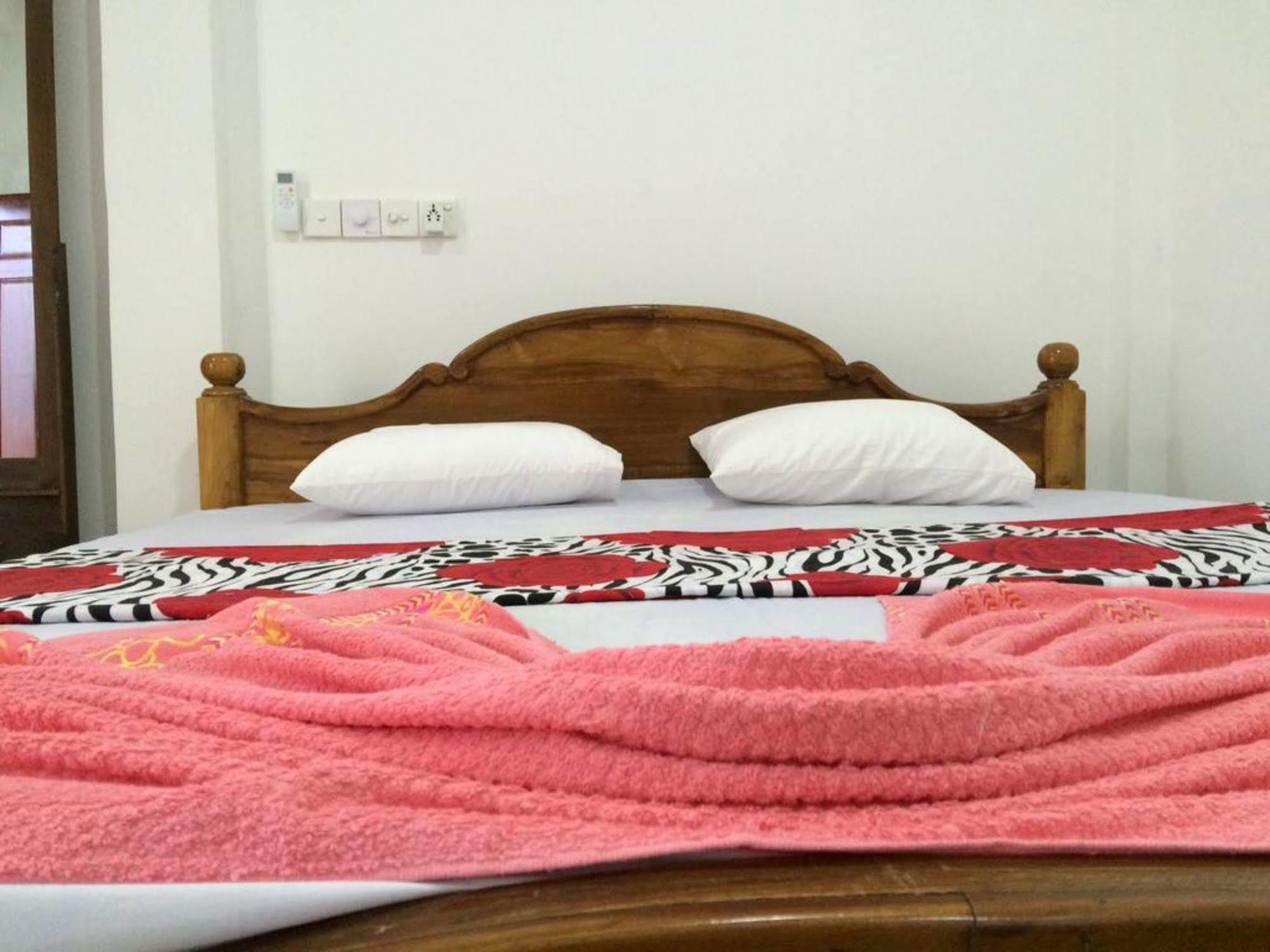 Sun Rest Mirissa Hotell Banduramulla Eksteriør bilde