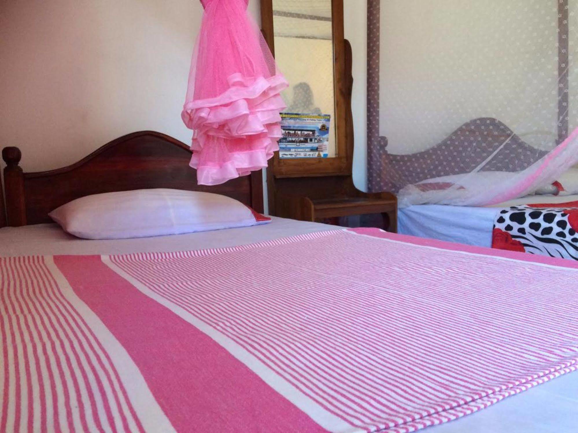 Sun Rest Mirissa Hotell Banduramulla Eksteriør bilde
