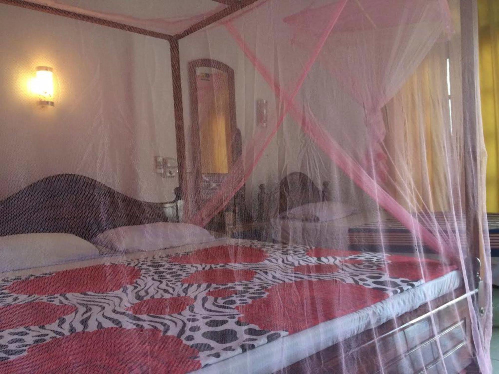 Sun Rest Mirissa Hotell Banduramulla Eksteriør bilde