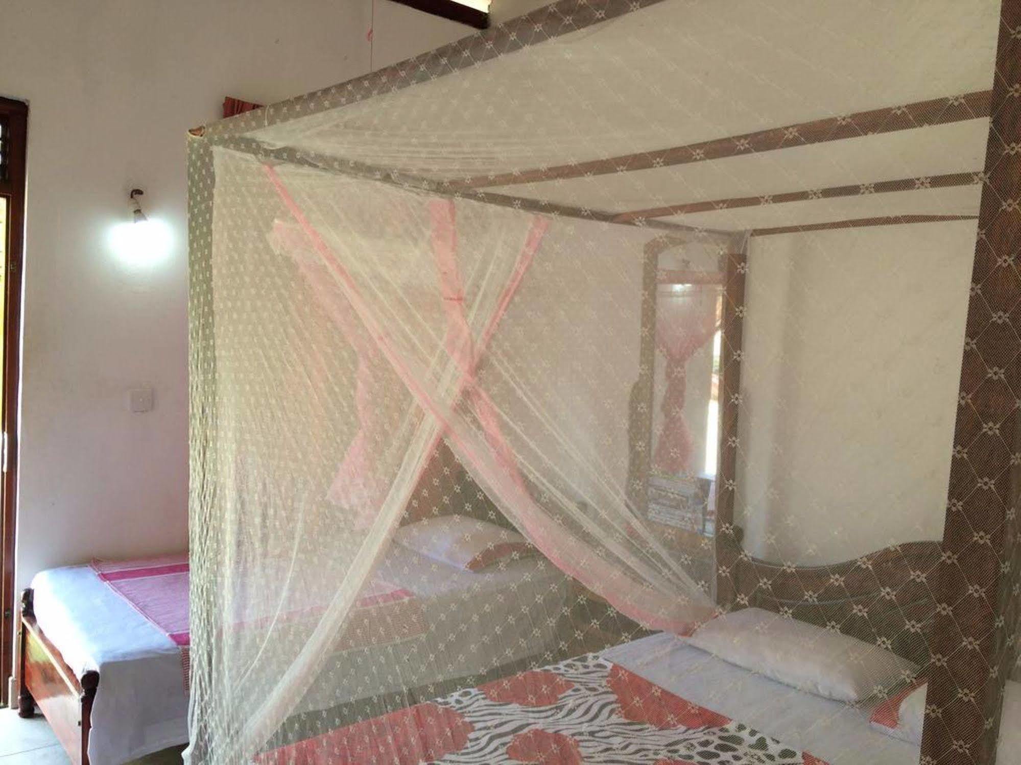 Sun Rest Mirissa Hotell Banduramulla Eksteriør bilde