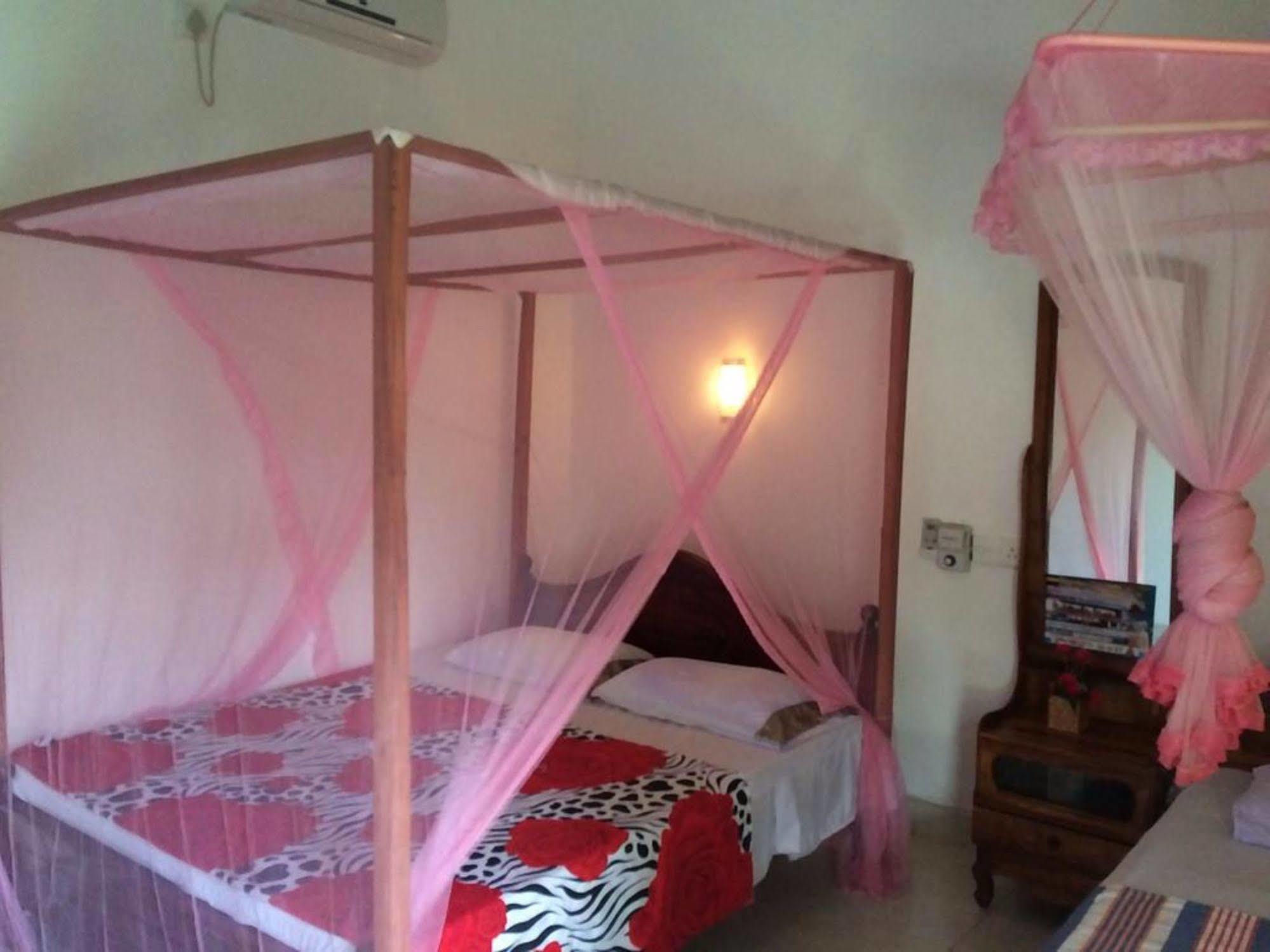 Sun Rest Mirissa Hotell Banduramulla Eksteriør bilde
